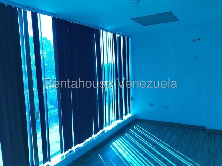 Comercial (Oficina) en Alquiler en Zona Industrial, Carabobo - 9