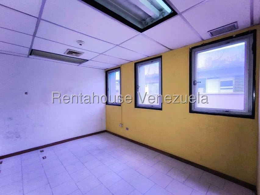 Comercial (Oficina) en Alquiler en La Urbina, Distrito Metropolitano - 14