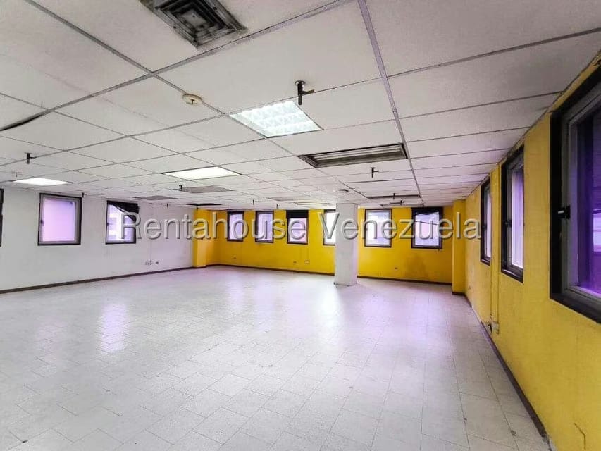 Comercial (Oficina) en Alquiler en La Urbina, Distrito Metropolitano - 18