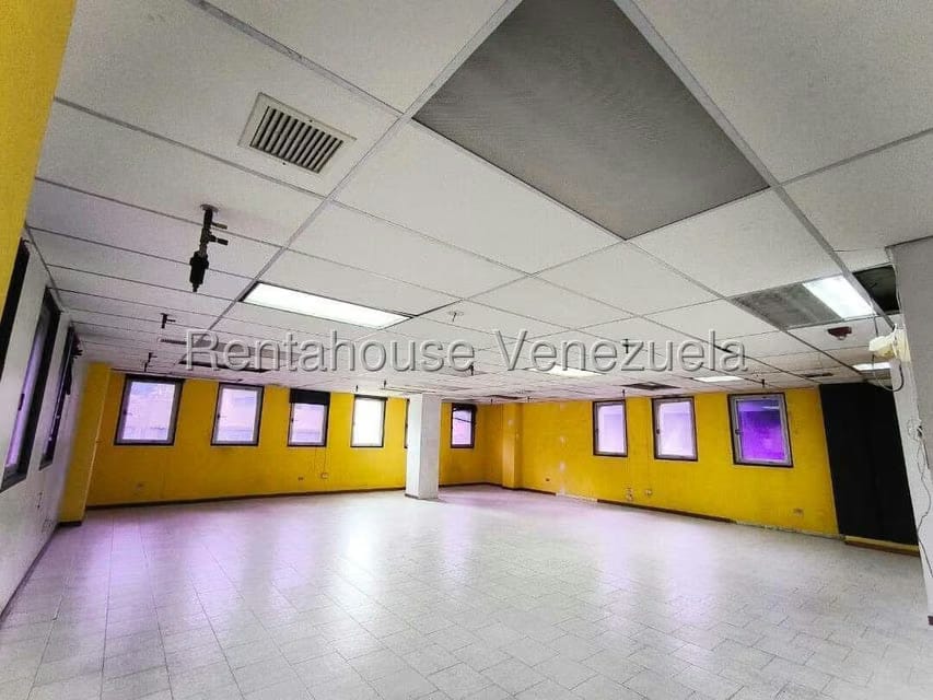 Comercial (Oficina) en Alquiler en La Urbina, Distrito Metropolitano - 19