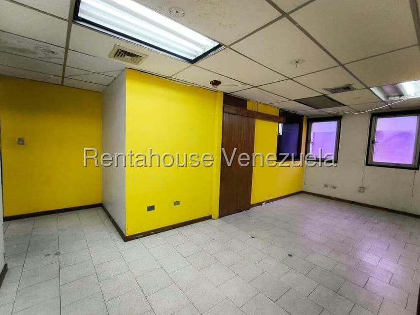 Comercial (Oficina) en Alquiler en La Urbina, Distrito Metropolitano - 10