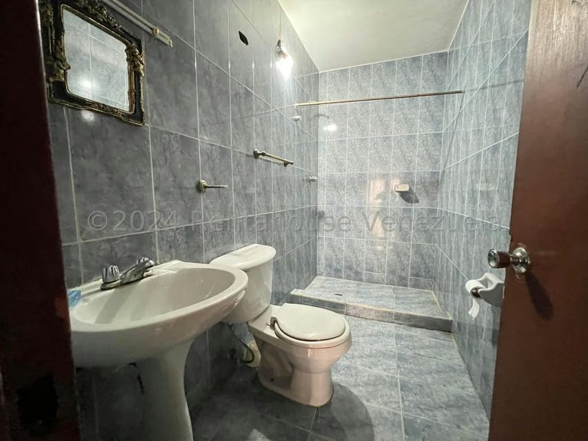 Comercial (Edificio) en Venta en Catia, Distrito Metropolitano - 22