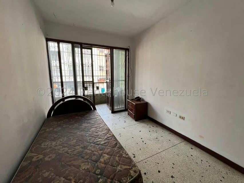 Comercial (Edificio) en Venta en Catia, Distrito Metropolitano - 28