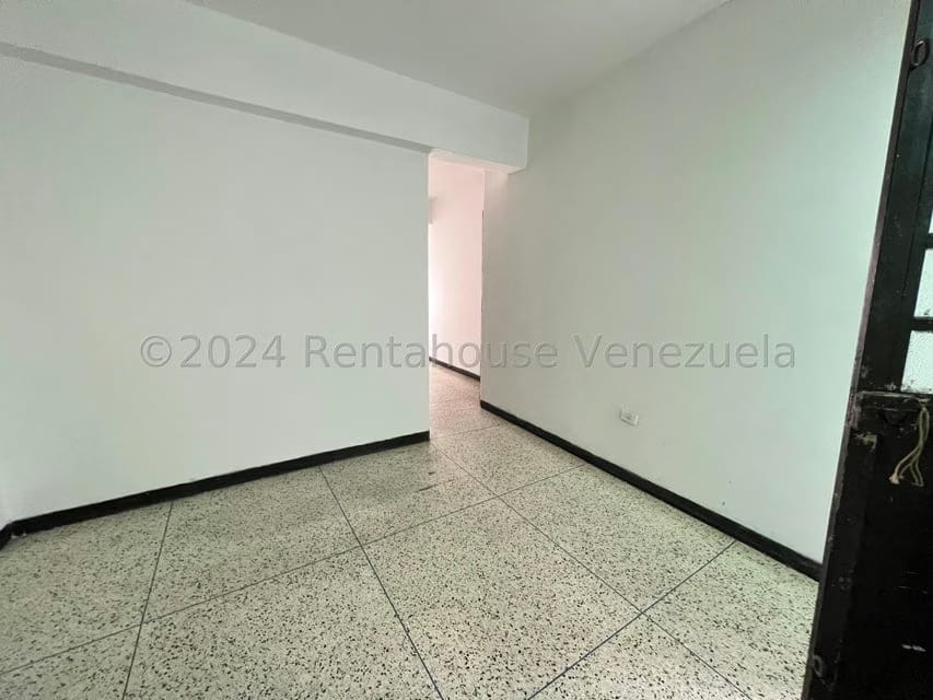 Comercial (Edificio) en Venta en Catia, Distrito Metropolitano - 35