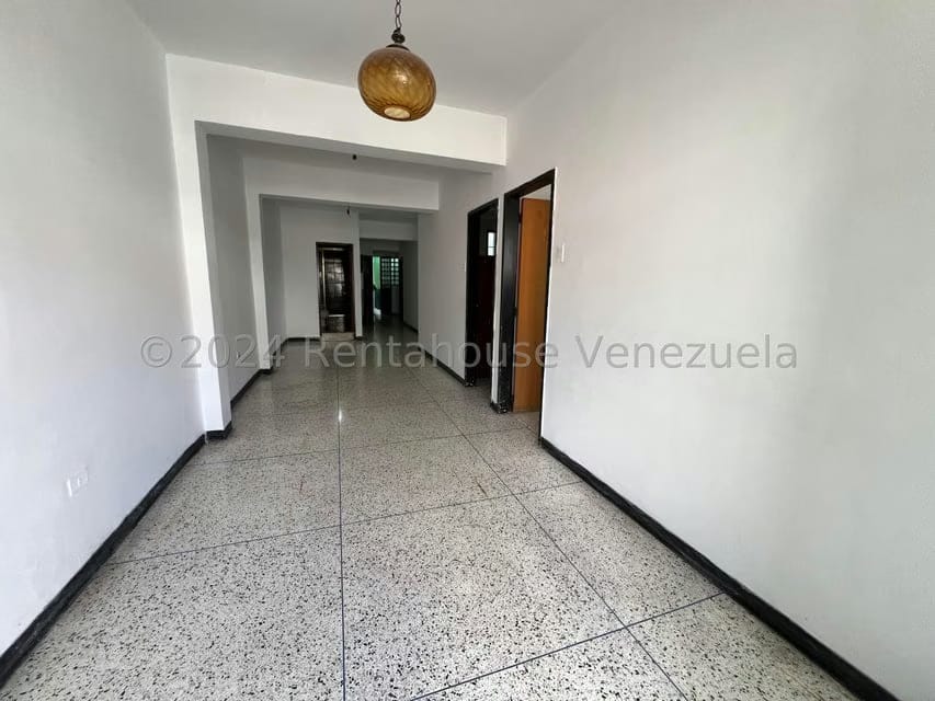 Comercial (Edificio) en Venta en Catia, Distrito Metropolitano - 54