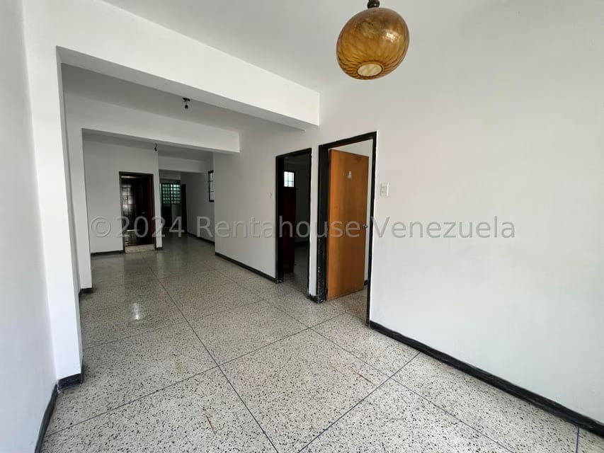 Comercial (Edificio) en Venta en Catia, Distrito Metropolitano - 56