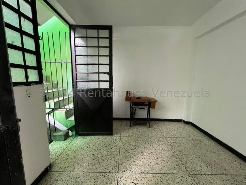 Comercial (Edificio) en Venta en Catia, Distrito Metropolitano - 59
