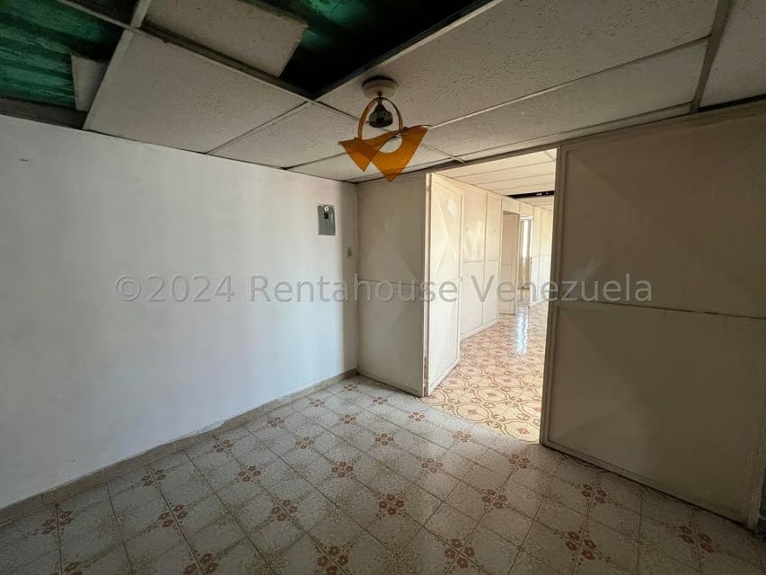 Comercial (Edificio) en Venta en Catia, Distrito Metropolitano - 83