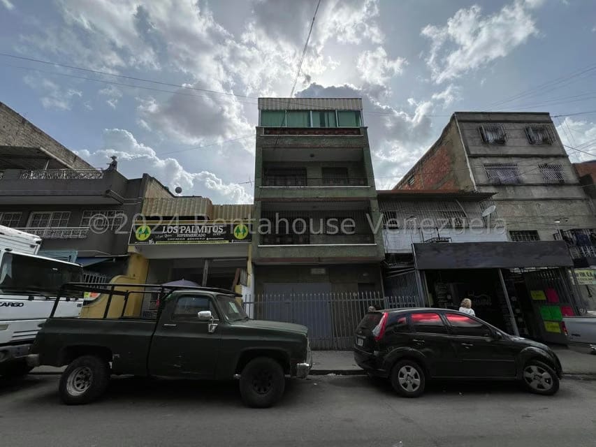 Comercial (Edificio) en Venta en Catia, Distrito Metropolitano - 85