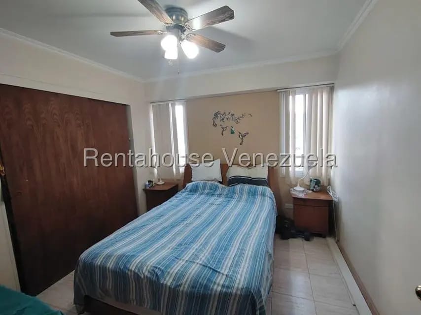 Apartamento (1 Nivel) en Alquiler en Parroquia La Vega, Distrito Metropolitano - 11