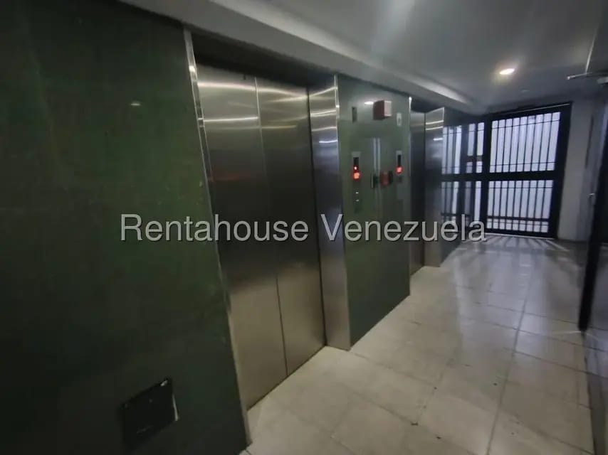 Apartamento (1 Nivel) en Alquiler en Parroquia La Vega, Distrito Metropolitano - 16