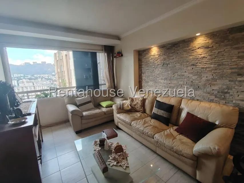 Apartamento (1 Nivel) en Alquiler en Parroquia La Vega, Distrito Metropolitano - 3
