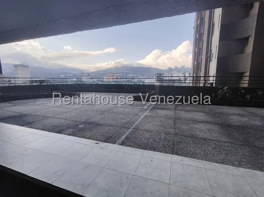 Apartamento (1 Nivel) en Alquiler en Parroquia La Vega, Distrito Metropolitano - 25