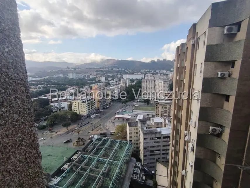 Apartamento (1 Nivel) en Alquiler en Parroquia La Vega, Distrito Metropolitano - 29