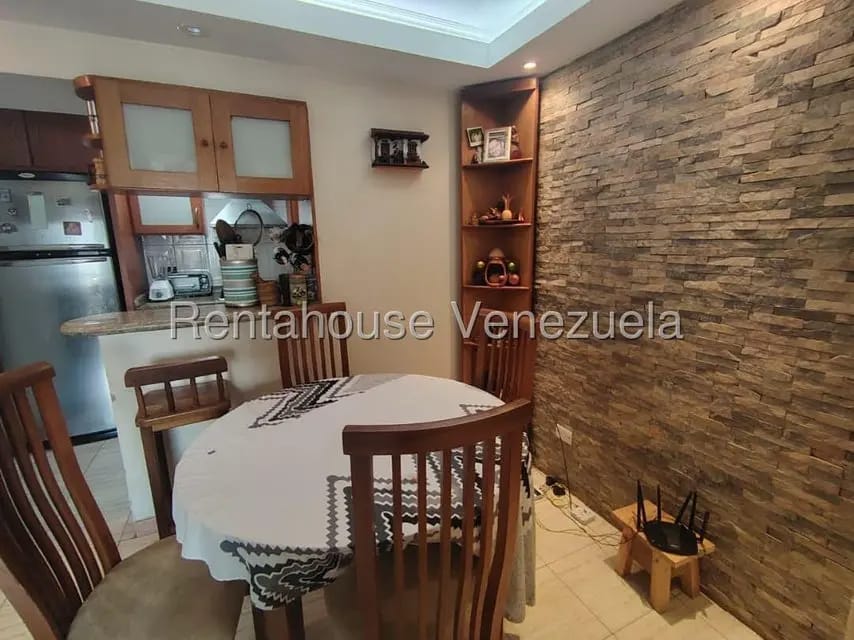Apartamento (1 Nivel) en Alquiler en Parroquia La Vega, Distrito Metropolitano - 6