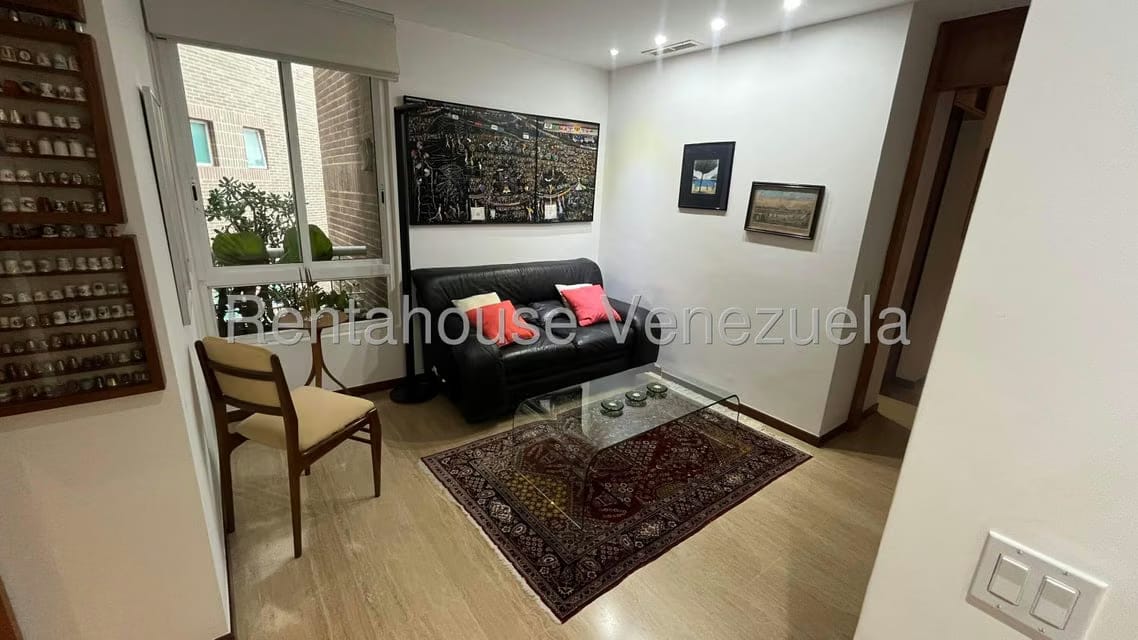 Apartamento (1 Nivel) en Venta en Los Chorros, Distrito Metropolitano - 23