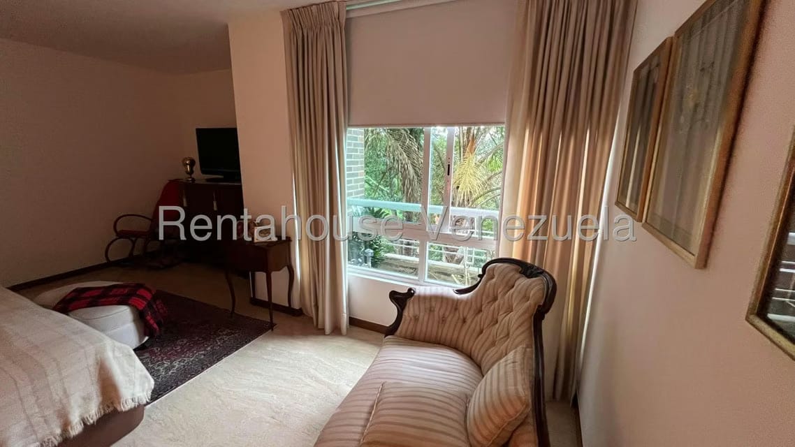 Apartamento (1 Nivel) en Venta en Los Chorros, Distrito Metropolitano - 35