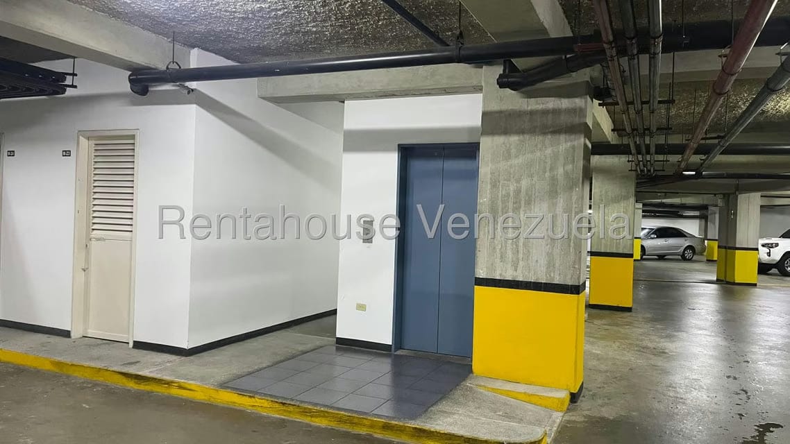 Apartamento (1 Nivel) en Venta en Los Chorros, Distrito Metropolitano - 42
