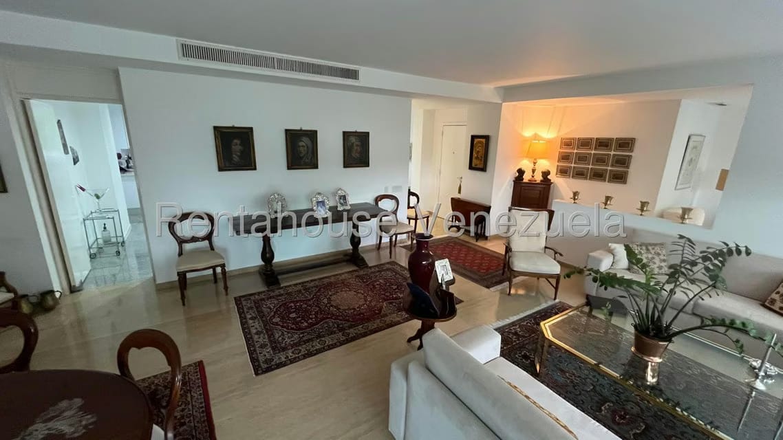 Apartamento (1 Nivel) en Venta en Los Chorros, Distrito Metropolitano - 8
