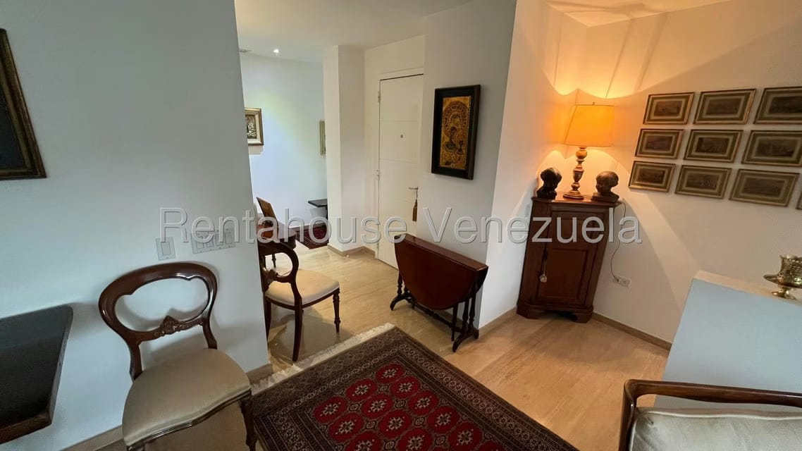 Apartamento (1 Nivel) en Venta en Los Chorros, Distrito Metropolitano - 9