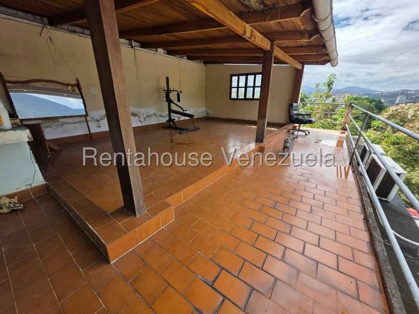 Casa (Multipes Niveles) en Venta en Colinas de Los Chaguaramos, Distrito Metropolitano - 26