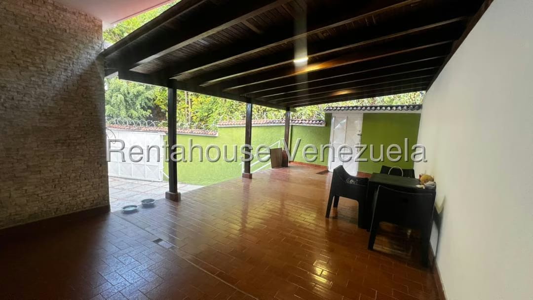 Casa (Multipes Niveles) en Venta en Colinas de Los Chaguaramos, Distrito Metropolitano - 4