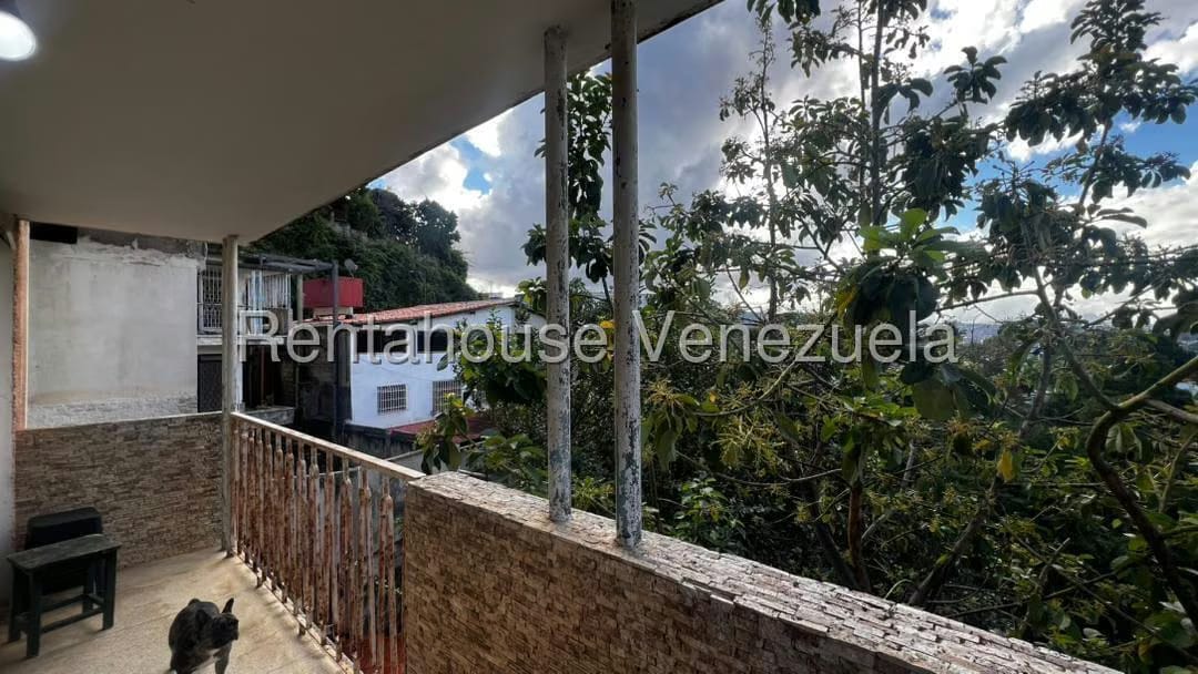 Casa (Multipes Niveles) en Venta en Colinas de Los Chaguaramos, Distrito Metropolitano - 34