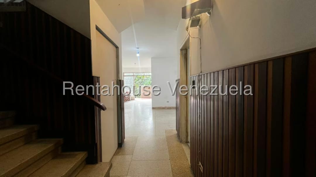 Casa (Multipes Niveles) en Venta en Colinas de Los Chaguaramos, Distrito Metropolitano - 8