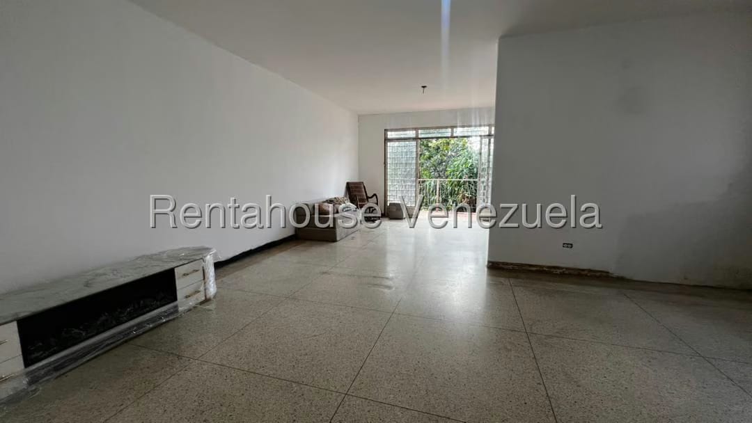 Casa (Multipes Niveles) en Venta en Colinas de Los Chaguaramos, Distrito Metropolitano - 9