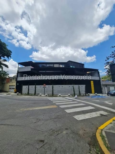 Casa (Multipes Niveles) en Venta en San Roman, Distrito Metropolitano