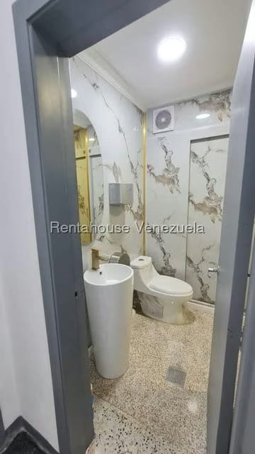 Casa (Multipes Niveles) en Venta en San Roman, Distrito Metropolitano - 13