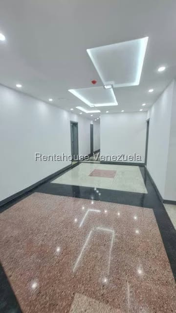 Casa (Multipes Niveles) en Venta en San Roman, Distrito Metropolitano - 5