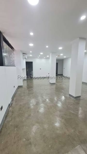 Casa (Multipes Niveles) en Venta en San Roman, Distrito Metropolitano - 6