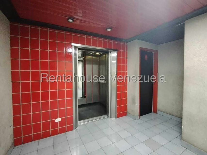 Comercial (Oficina) en Alquiler en La Urbina, Distrito Metropolitano - 2