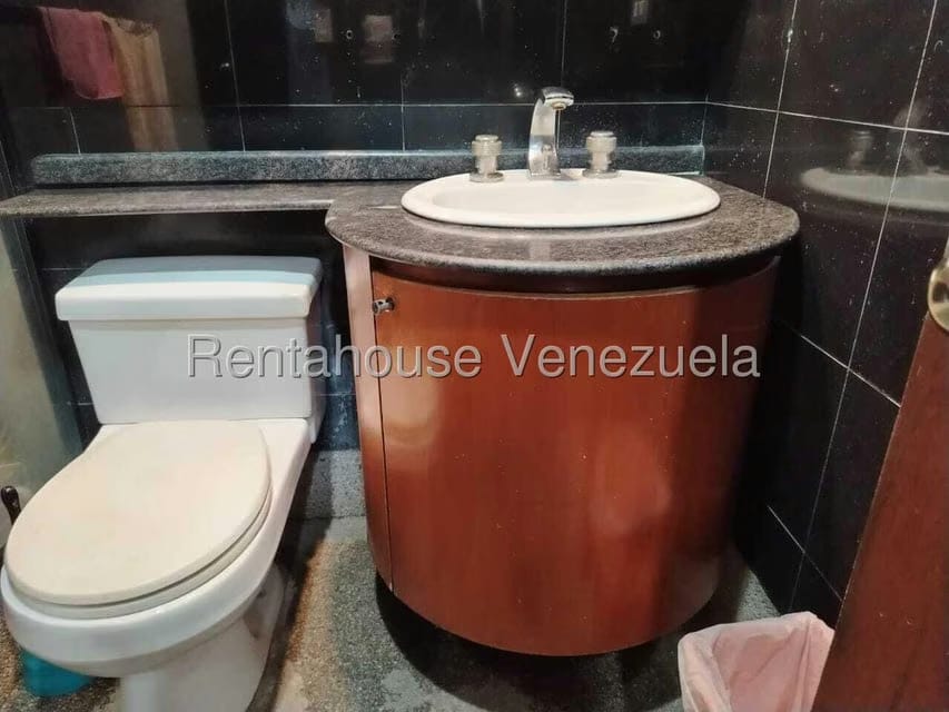 Comercial (Oficina) en Alquiler en La Urbina, Distrito Metropolitano - 11