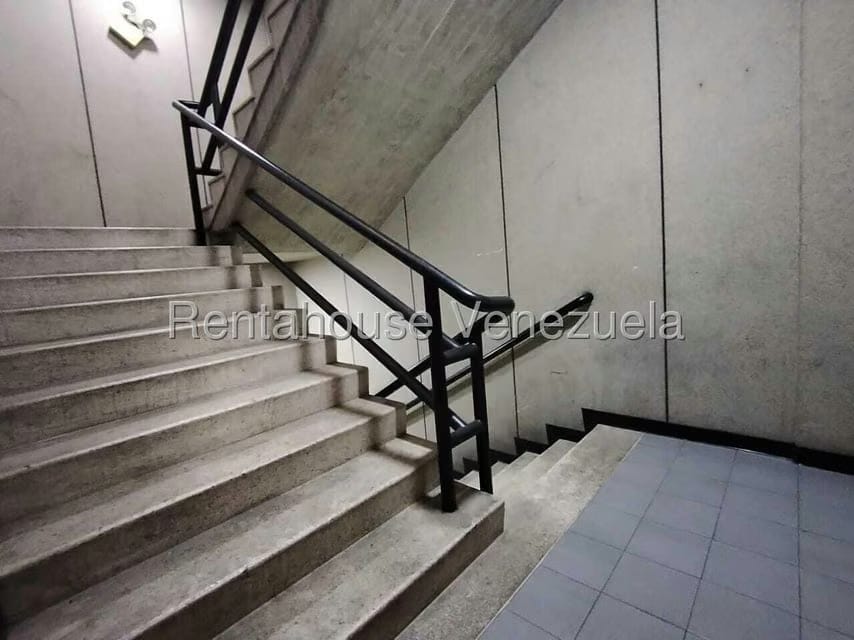 Comercial (Oficina) en Alquiler en La Urbina, Distrito Metropolitano - 12