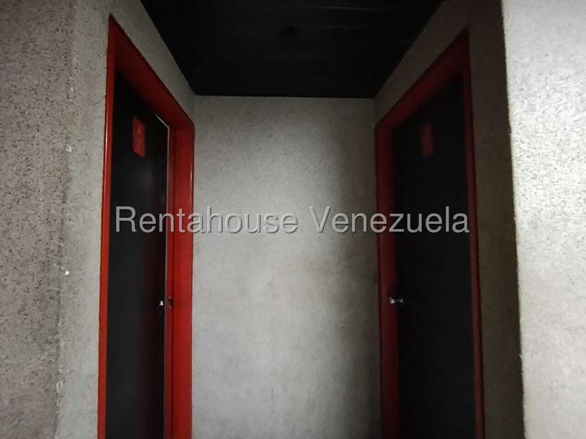 Comercial (Oficina) en Alquiler en La Urbina, Distrito Metropolitano - 13
