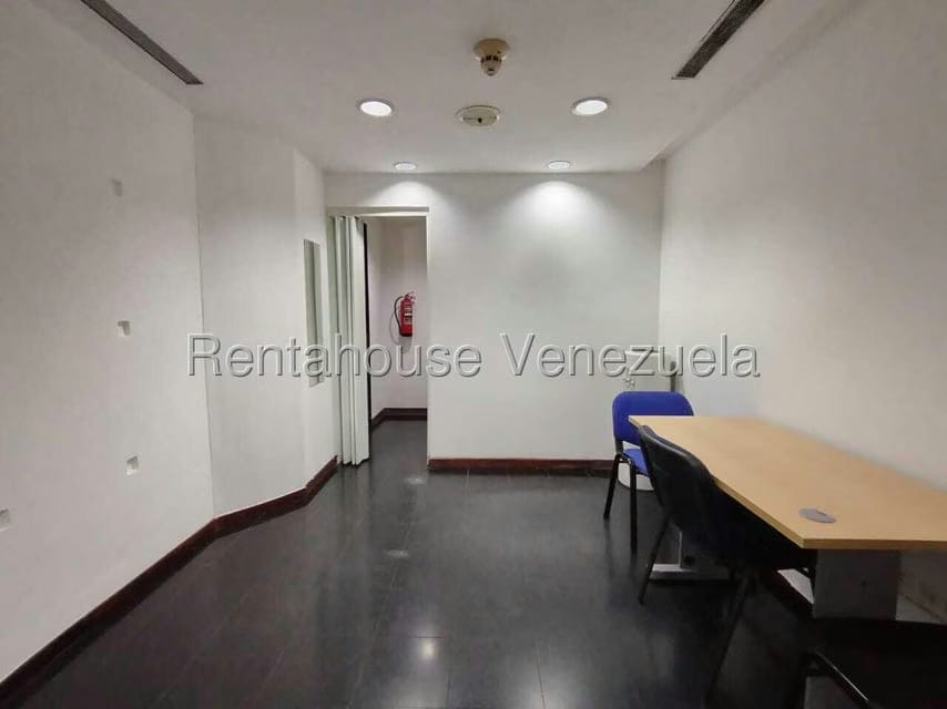 Comercial (Oficina) en Alquiler en La Urbina, Distrito Metropolitano - 7