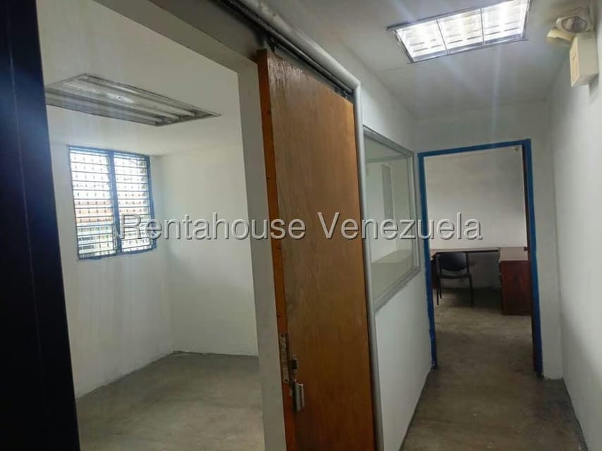 Comercial (Galpon - Deposito) en Alquiler en La Piedad Sur, Lara - 13