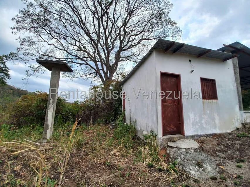 Casa (1 Nivel) en Venta en Centro, Lara - 27