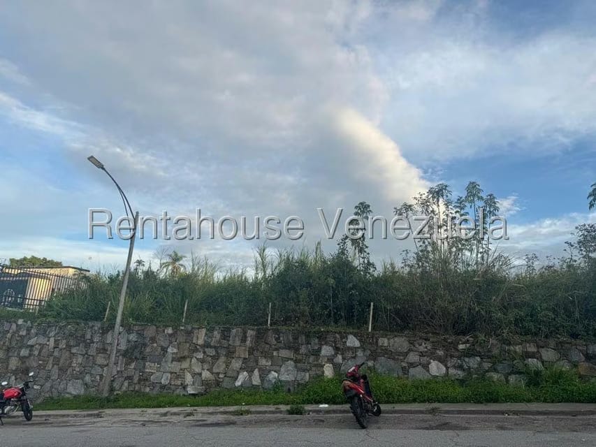 Terreno (Residencial) en Venta en La Lagunita Country Club, Distrito Metropolitano - 2