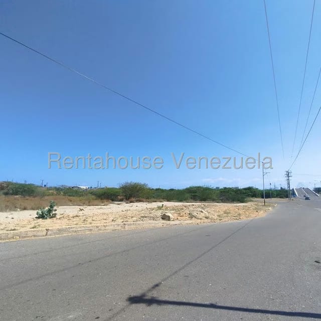 Terreno (Comercial) en Venta en Las Adjuntas, Falcon - 5