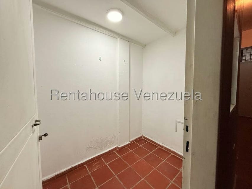 Comercial (Local Comercial) en Alquiler en Las Mercedes, Lara - 10