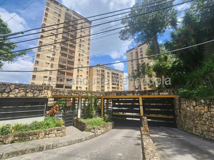 Apartamento (1 Nivel) en Alquiler en Los Guayabitos, Distrito Metropolitano