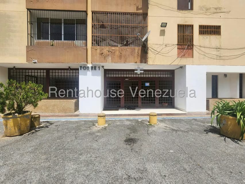 Apartamento (1 Nivel) en Alquiler en Los Guayabitos, Distrito Metropolitano - 25