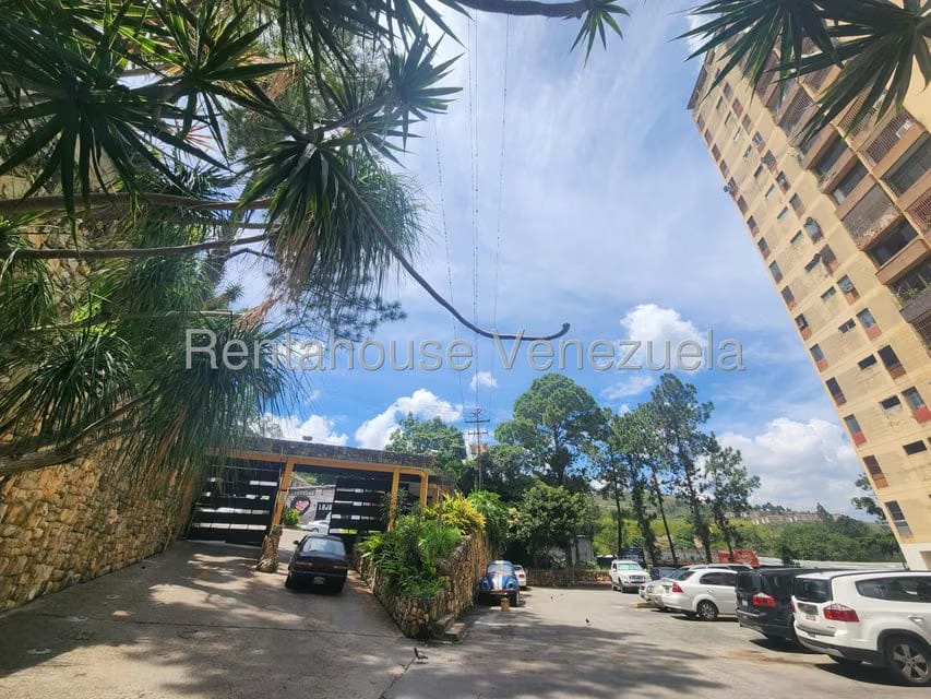 Apartamento (1 Nivel) en Alquiler en Los Guayabitos, Distrito Metropolitano - 28