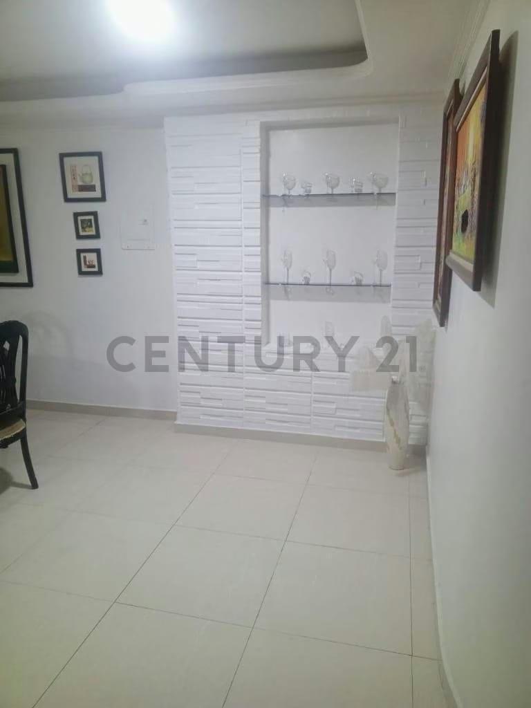 Venta de Townhouse en San Diego, Urb. Valle Real - 4