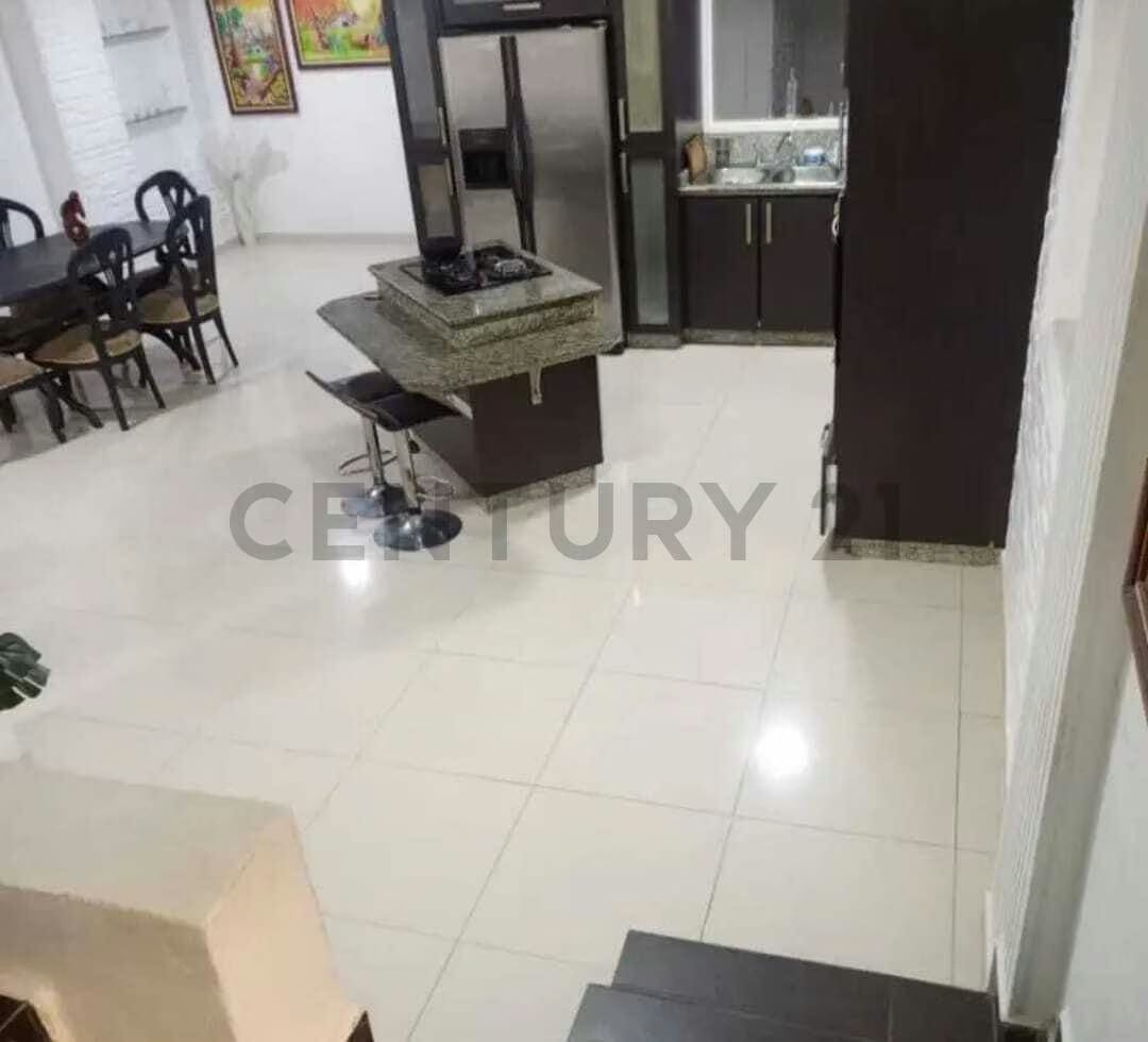 Venta de Townhouse en San Diego, Urb. Valle Real - 6