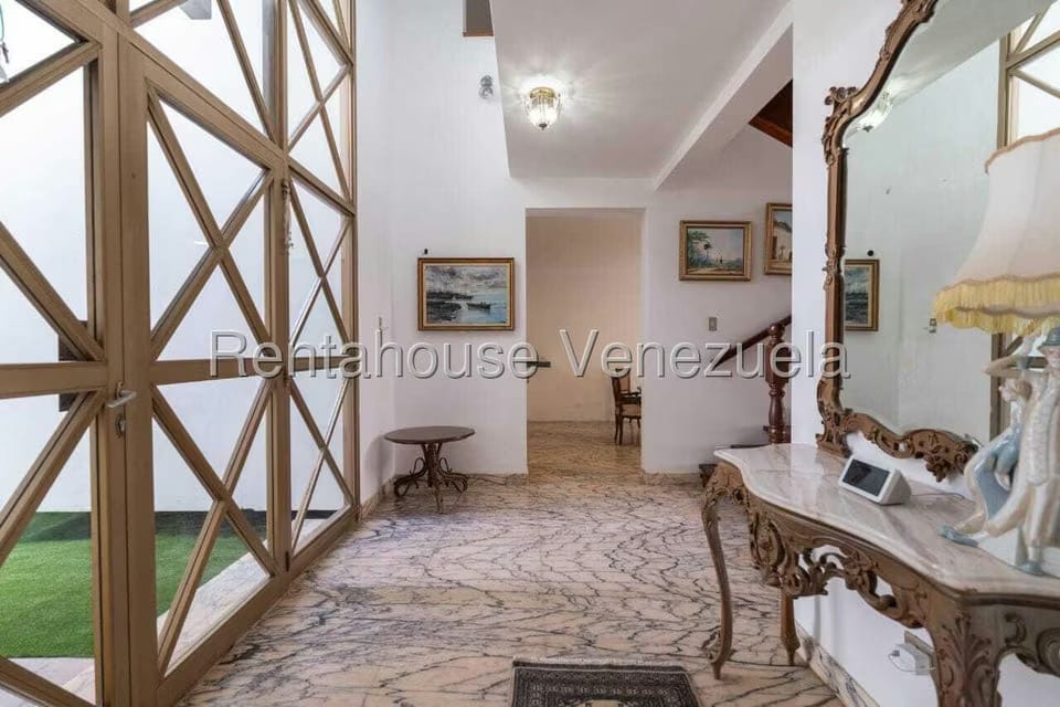 Casa (Duplex) en Venta en Lomas de La Lagunita, Distrito Metropolitano - 3