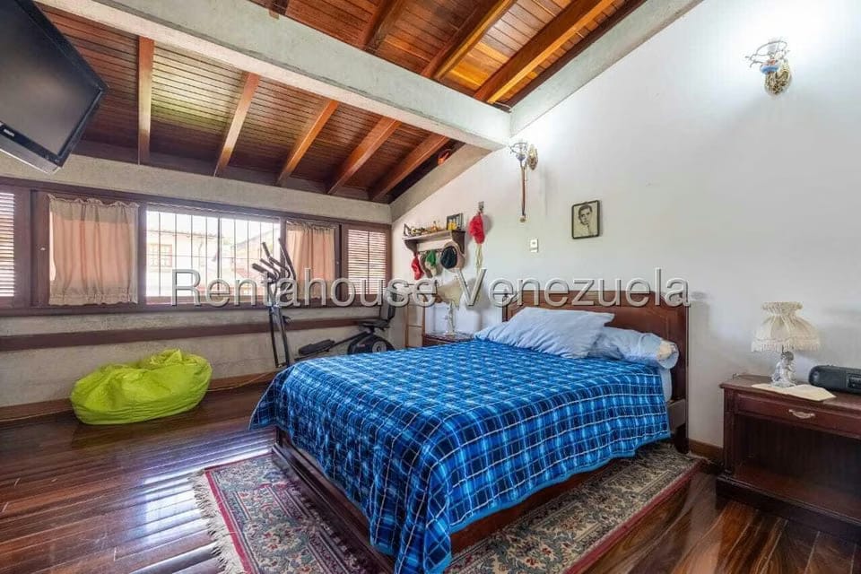 Casa (Duplex) en Venta en Lomas de La Lagunita, Distrito Metropolitano - 22